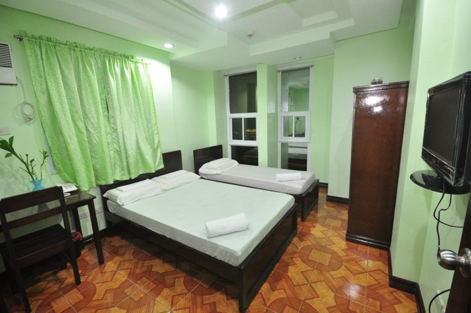 Rooms R Us - Voyagers Palace Puerto Princesa Eksteriør billede